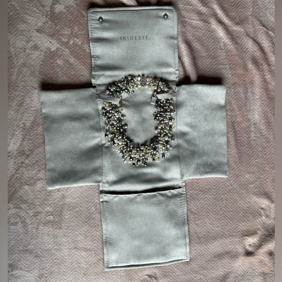 Tiffany &Co Iridesse pearls neckless - Picture 10 of 15